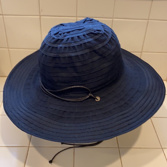 Scala summer style hat in great condition - Picture 3 of 13